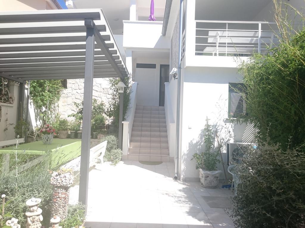וויס Apartments Rak מראה חיצוני תמונה